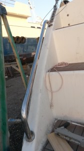 Secure handrails on transoms