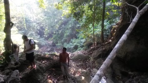 Hanging by the waterfall with Ruy, Daphne, Sahur and Ulhy